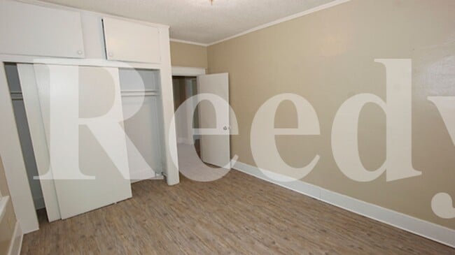 Building Photo - 797 Carson St