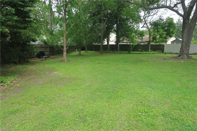 Building Photo - 517 Norman Ln