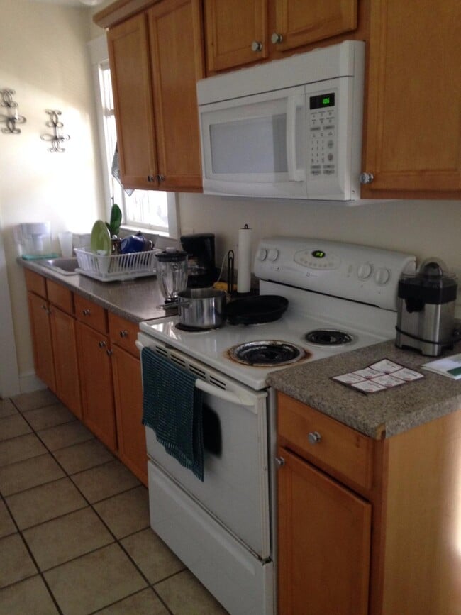 Building Photo - 155 Union St