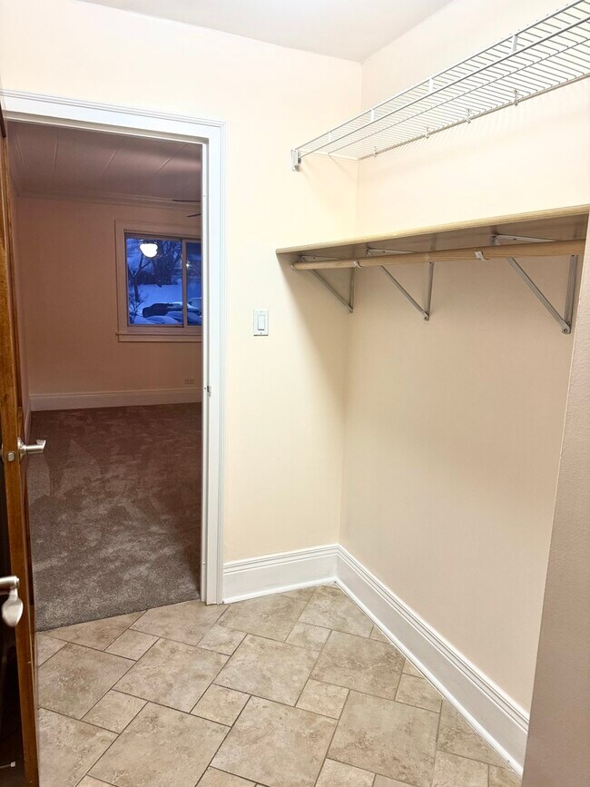 Building Photo - 300 S Roselle Rd