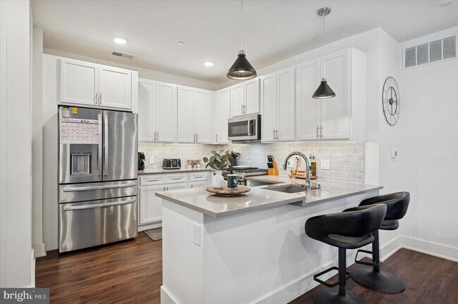 Building Photo - 1148 N 2nd St