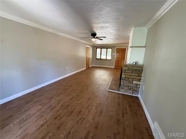 Building Photo - 6321 Monterey Dr