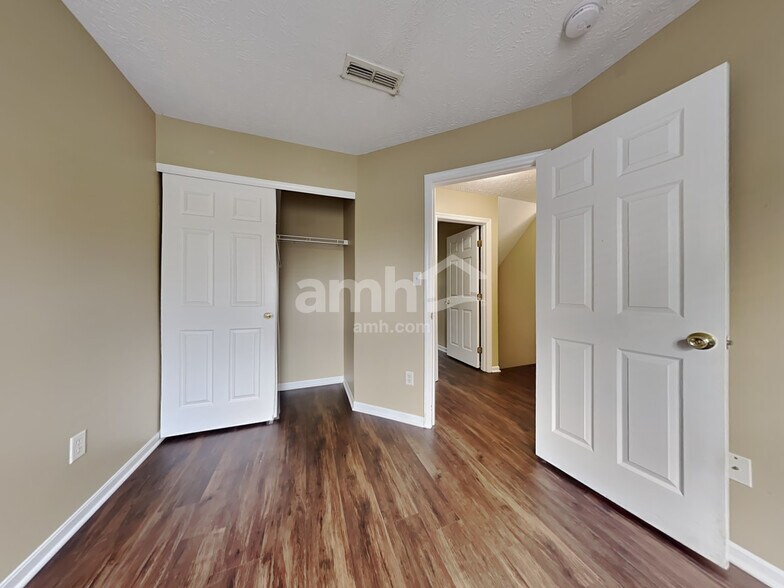 Building Photo - 778 Thornton Dr