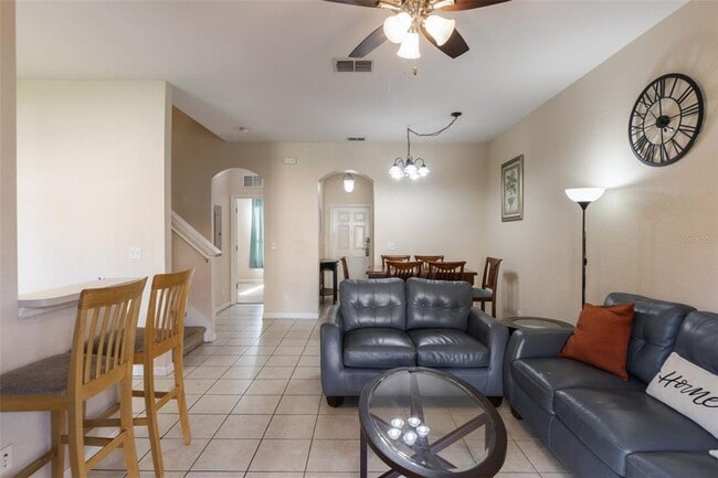 Building Photo - 2717 Bushman Dr