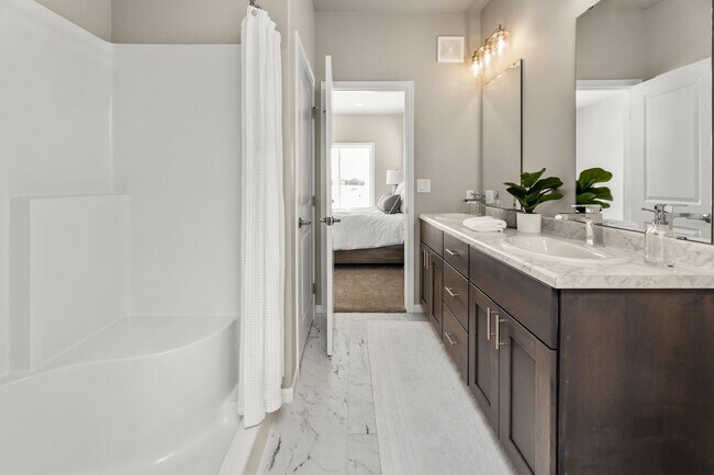 Building Photo - 4-bedroom, 3-bathroom West Fargo Single-Family Home w/ 2 Stall Garage