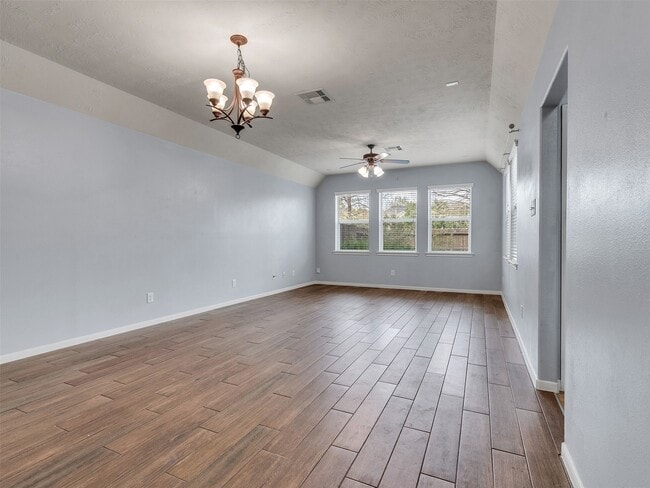 Building Photo - 13035 Jasmine Park Ln