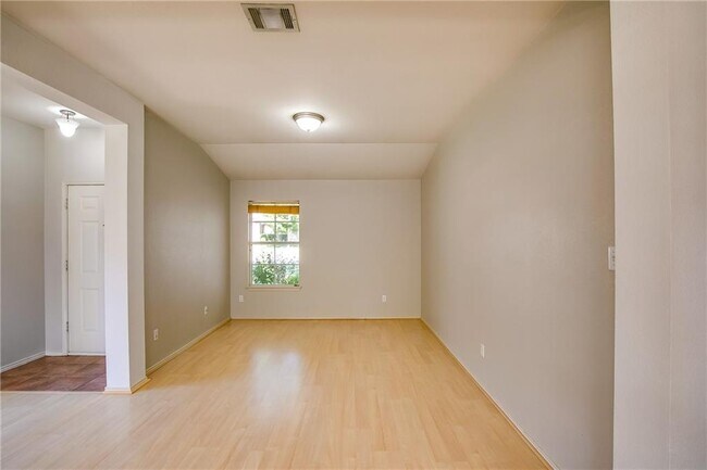 Building Photo - 4003 Mayfield Cave Trail