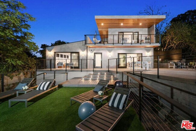 Primary Photo - 3936 Farley Ct