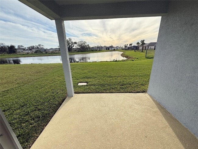 Building Photo - 10013 Daybreak Glen