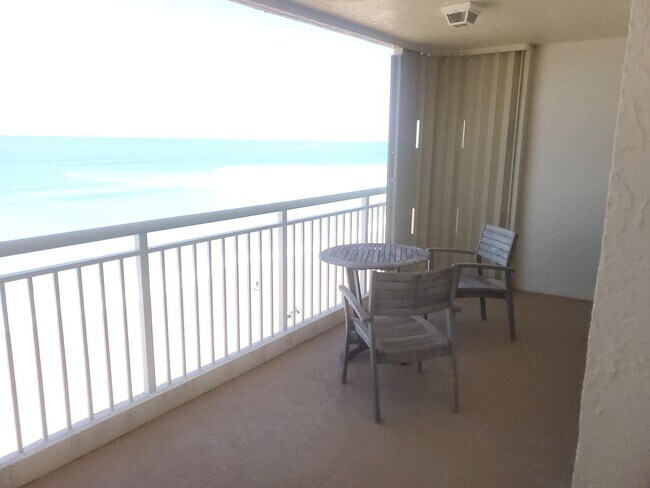 Building Photo - 10980 S Ocean Dr