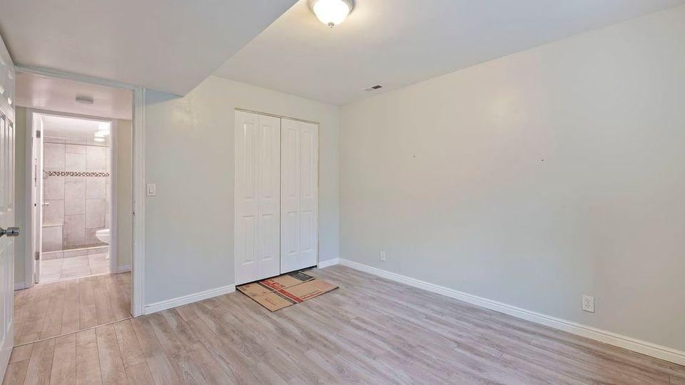 Building Photo - 8240 S Marion View Cir