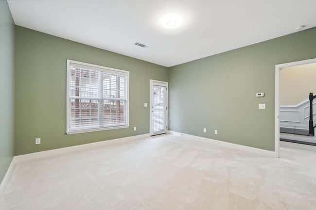 Building Photo - 4913 Greylock Walk SE