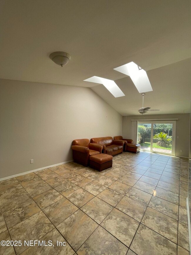 Building Photo - 141 Abaco Way
