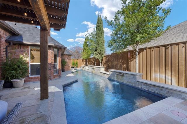 Building Photo - 5913 Hempstead Dr