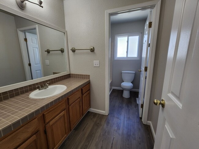 Building Photo - Home For Rent in Carson City