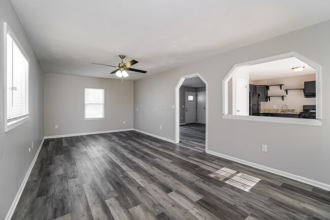 Building Photo - 899 Cherrydale Ave