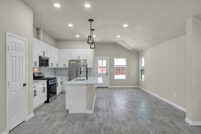 Building Photo - 106 Harbor Ct