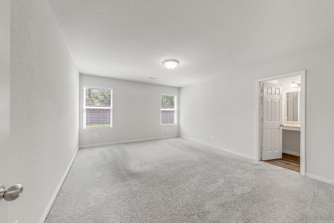 Building Photo - 1604 Lil Larry Dr