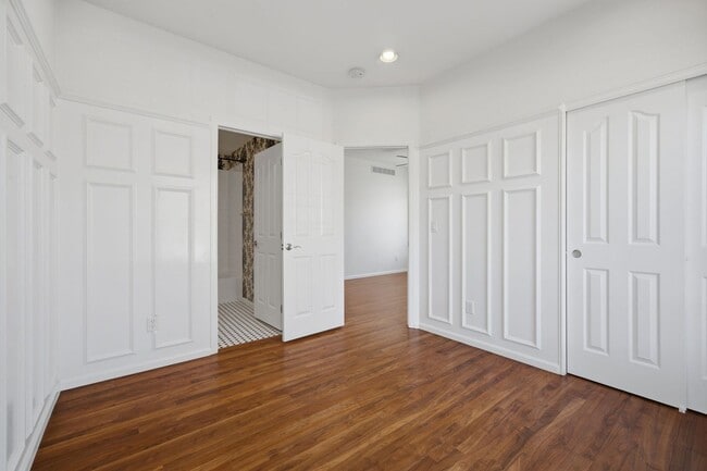 Building Photo - Meticulously maintained 4-bedroom, 3.5-bath  Townhouse In the Heart of Highlands Ranch!