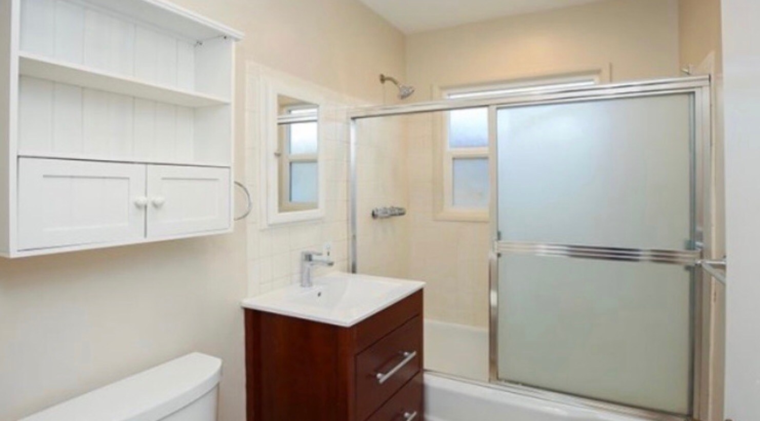 Building Photo - 10920 Mather Ave