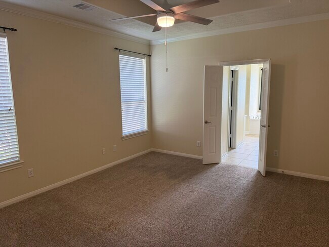 Building Photo - 21406 Avalon Queen Dr