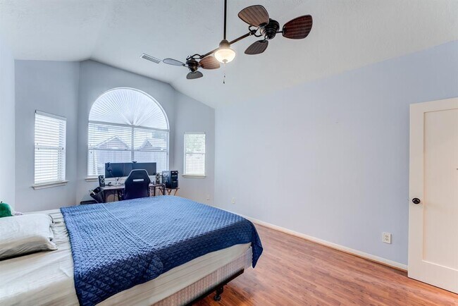 Building Photo - 14403 Cypress Green Dr
