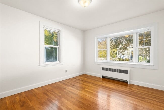 Building Photo - 34 Nilsen Ave