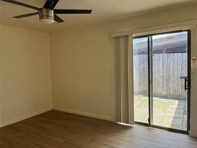 Building Photo - 6401 Deihl Rd