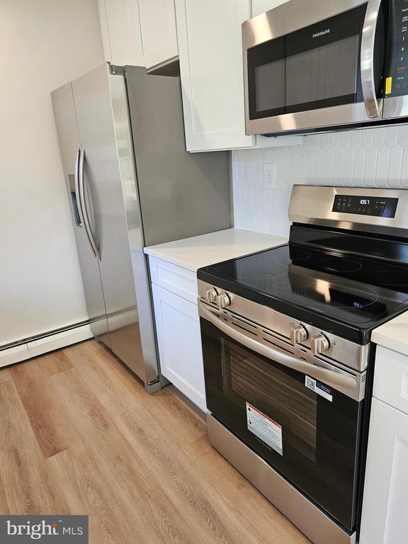 Building Photo - 14236 Caroline St