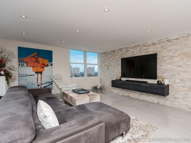 Building Photo - 888 Intracoastal Dr