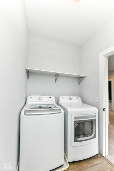 Building Photo - 1704 Rosette Wy