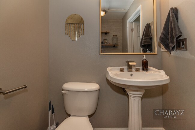 Building Photo - 2665 Bald Eagle Ct