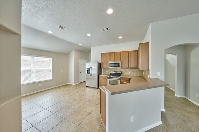 Building Photo - 9935 Knob Hollow Way