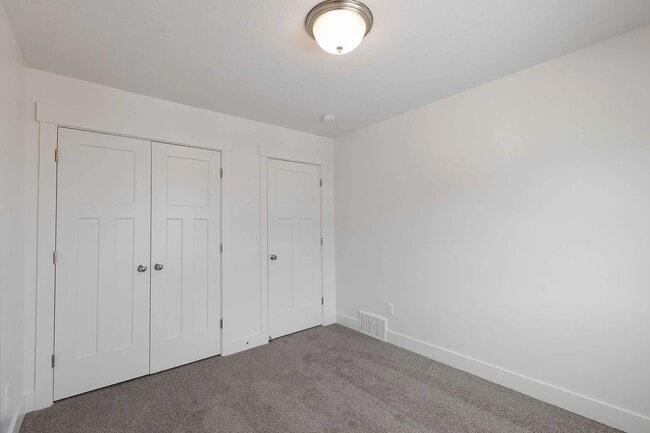 Building Photo - HCT 571