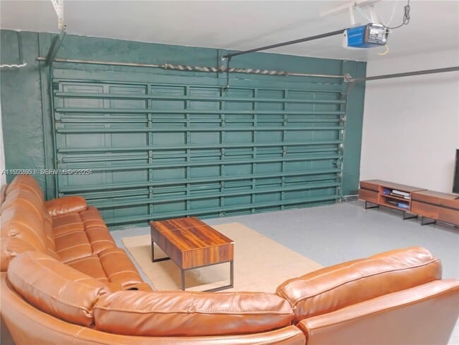 Building Photo - 6043 Sunberry Cir