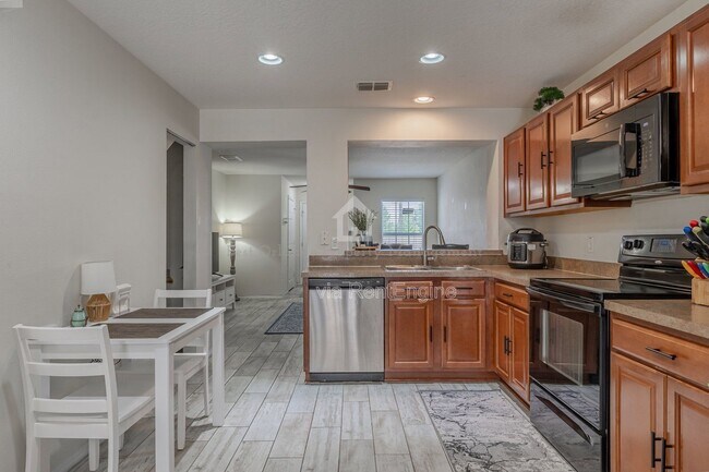 Building Photo - 5095 Dominica Dr