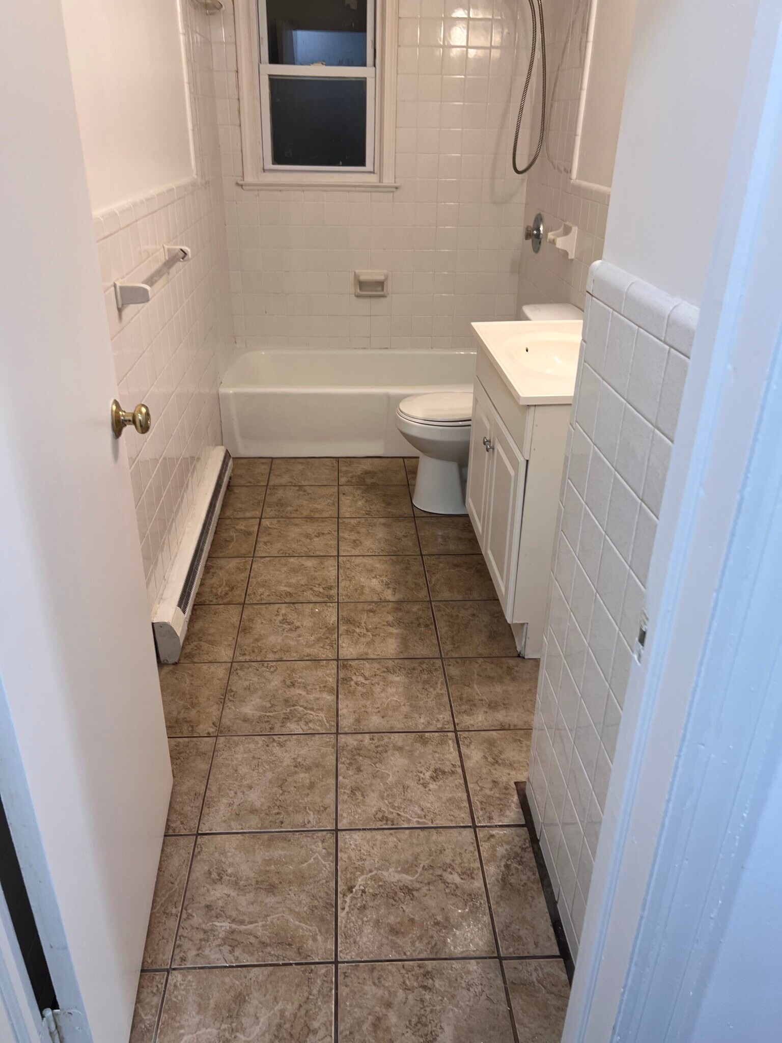 Bathroom - 21 N Spring St