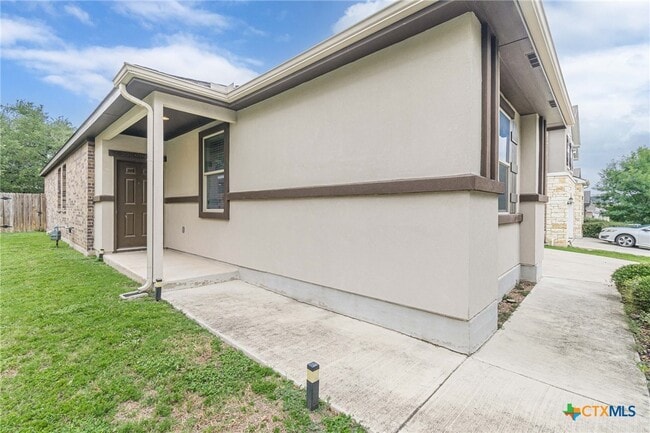 Building Photo - 124 Mary Max Cir