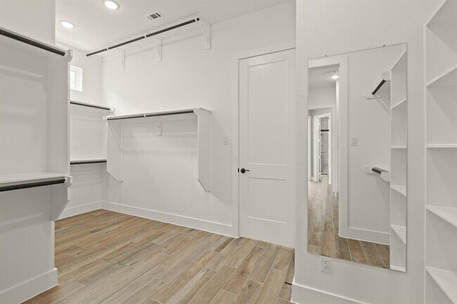 Building Photo - 32707 Fly Fish Wy