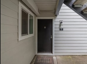 Building Photo - Charming Ground-Level 1BR in Sequoia Park – Patio, Pool Access & Prime Beaverton Location