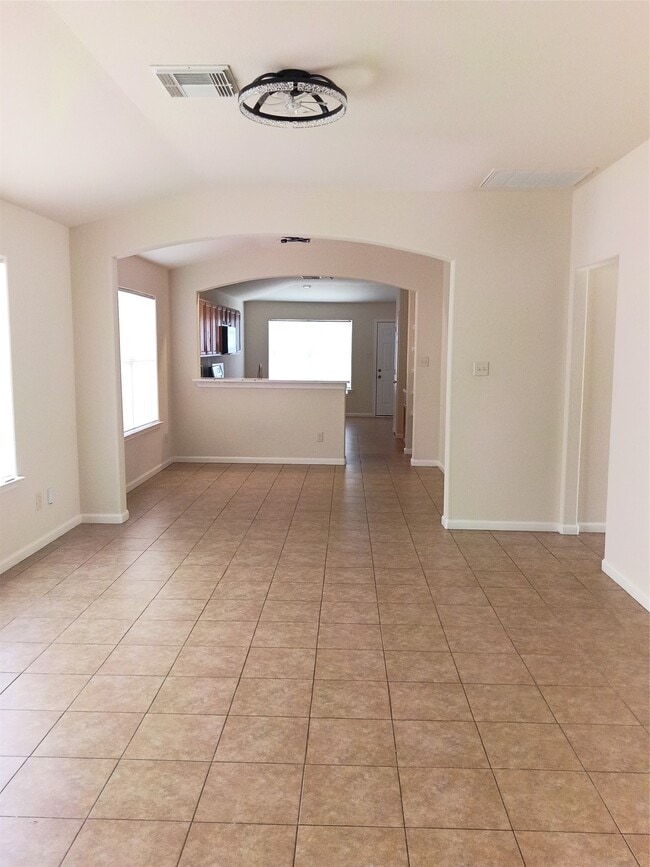 Building Photo - 7622 Yucca Field Dr