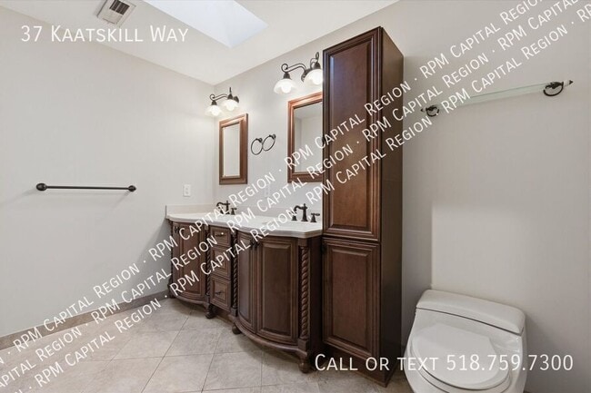 Building Photo - 37 Kaatskill Way