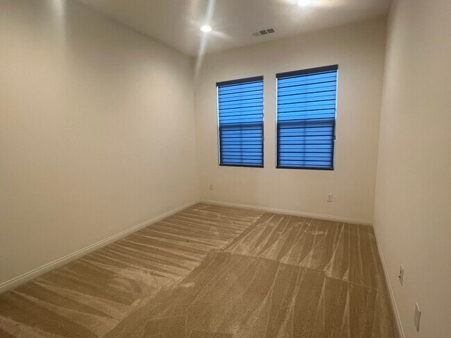 Building Photo - 2404 Sanabria Ln