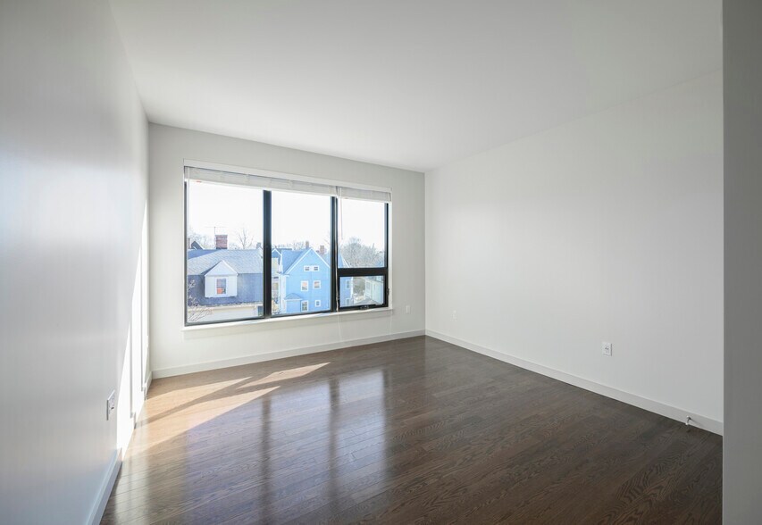 Building Photo - 455 Harvard St