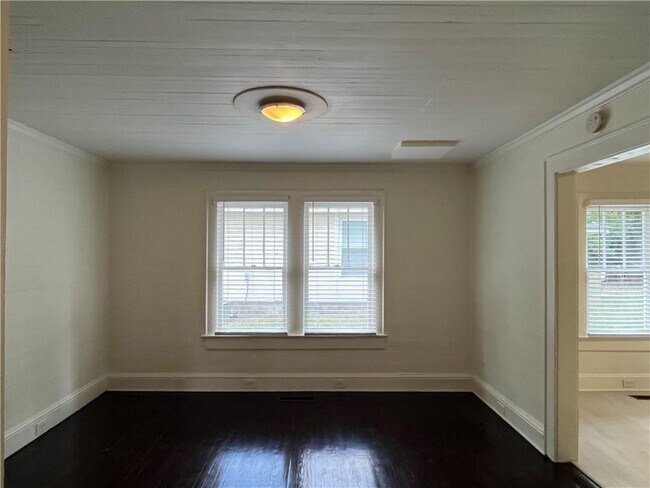 Building Photo - 1603 Tallulah St NW