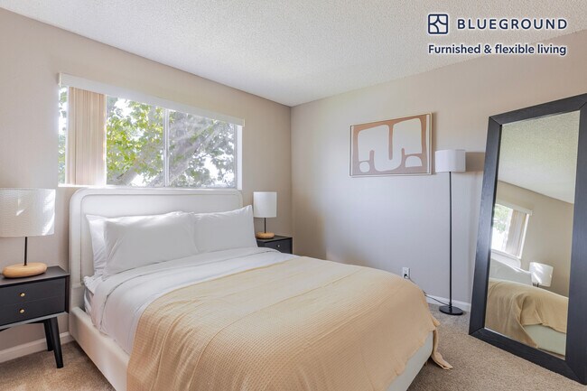 Building Photo - 350 Budd Ave