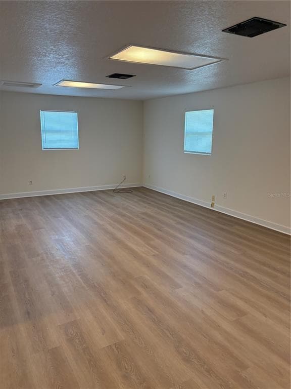 Building Photo - 1100 Jamela Dr