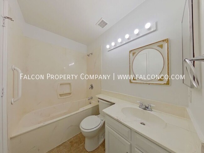 Building Photo - 3930 Beltana Dr