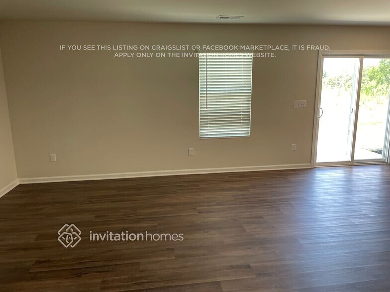 Building Photo - 1106 Woodhouse Dr