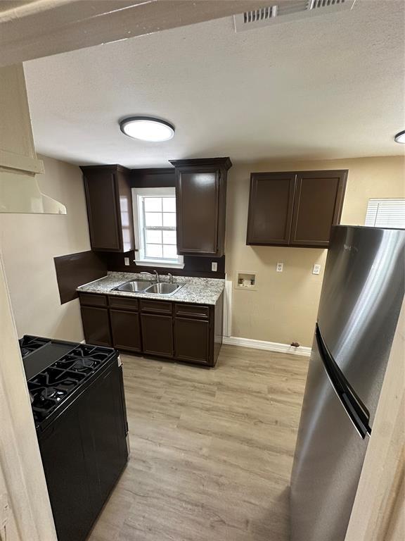 Building Photo - 6723 Avenue Q